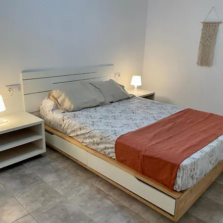 Vicent.- A Pie De Piscina Appartement